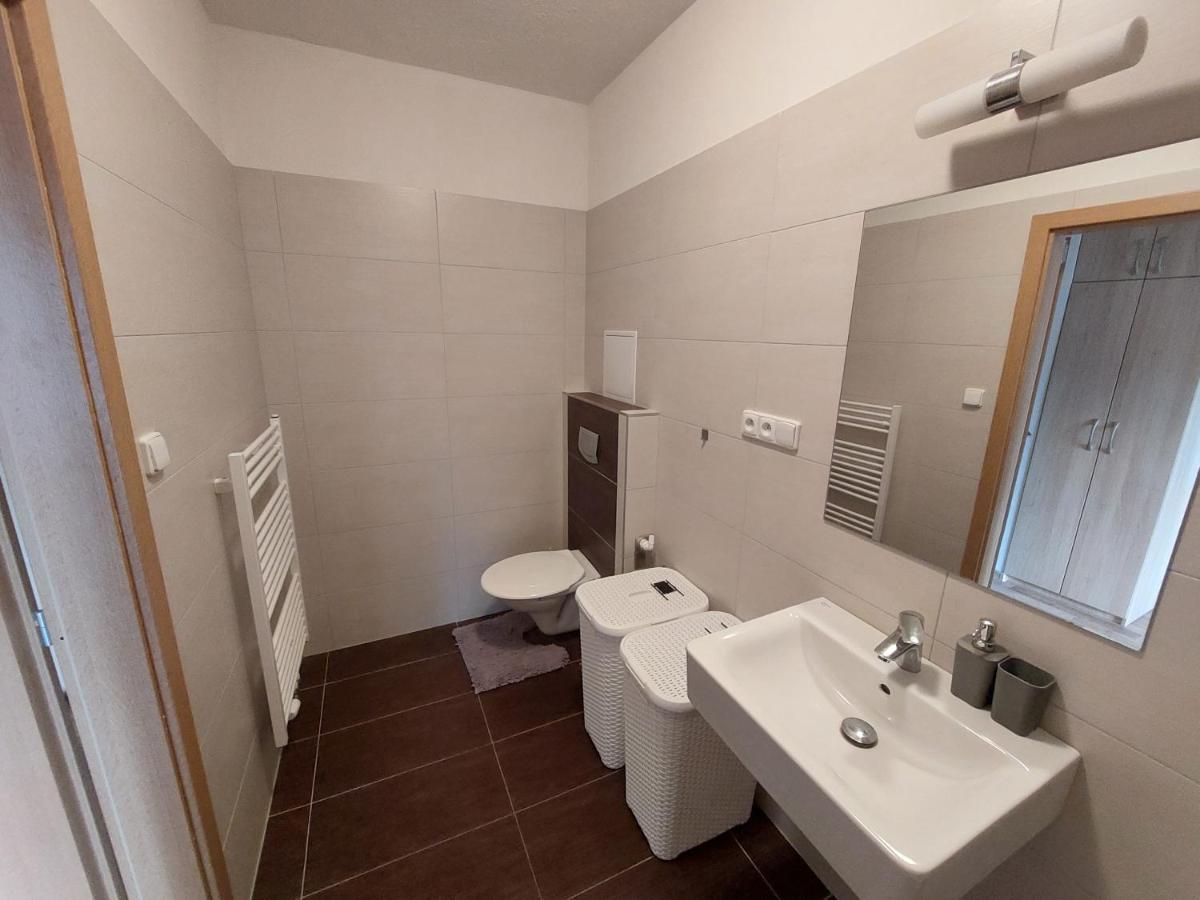 Apartman Vsemina 300 외부 사진